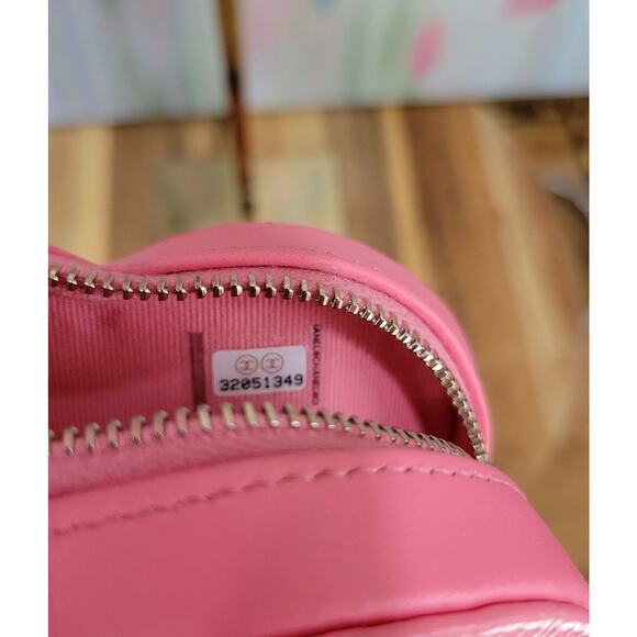 Chanel Chain Coin belt or shoulder purse Heart Lambskin pink Matrasse - Picture 11 of 13